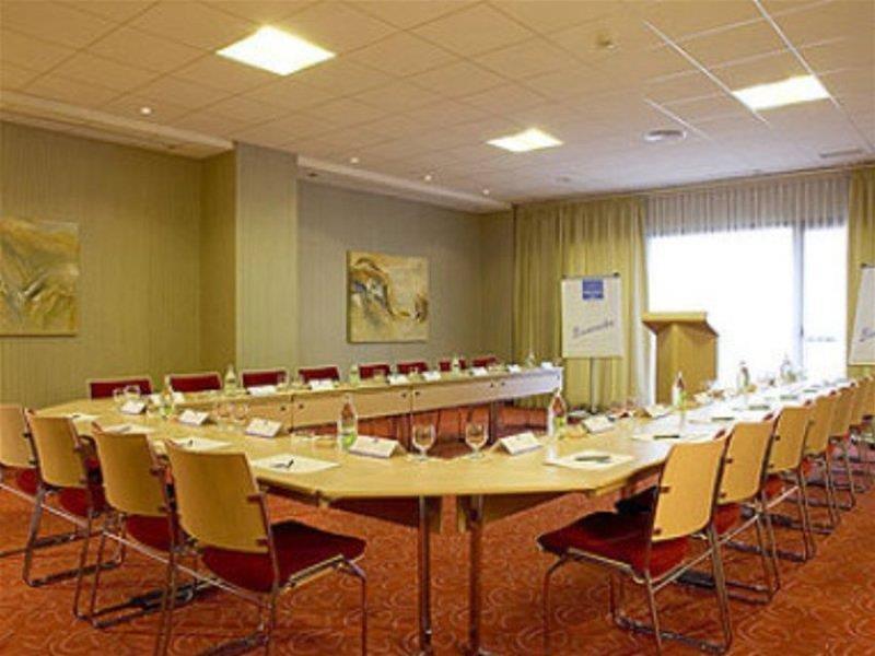 Hilton Garden Inn Malaga Facilities photo